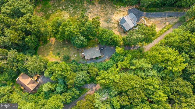 1336 GRANNY SMITH RD, Linden, VA 22642