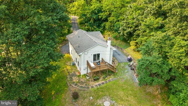 1336 GRANNY SMITH RD, Linden, VA 22642