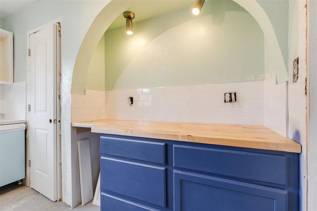 1911 NW 29 Street, Oklahoma City, OK 73106