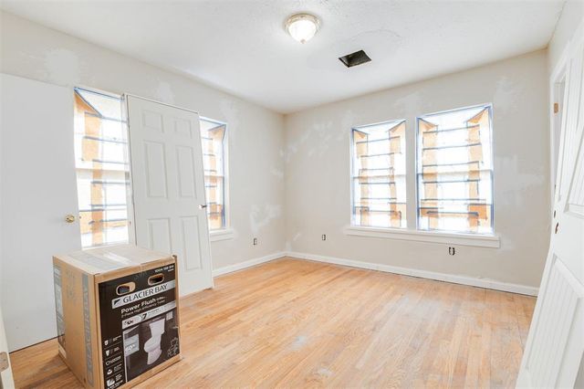 1911 NW 29 Street, Oklahoma City, OK 73106