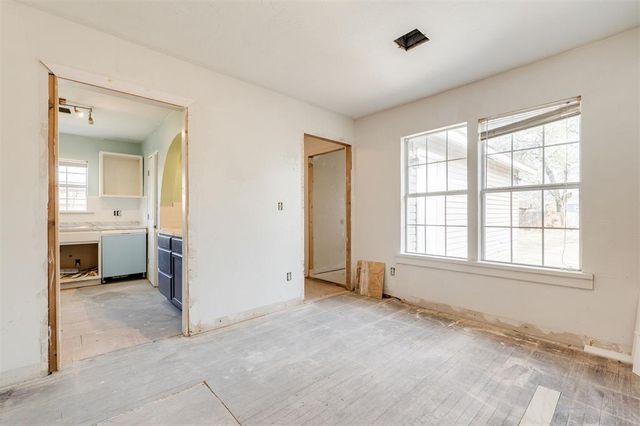 1911 NW 29 Street, Oklahoma City, OK 73106