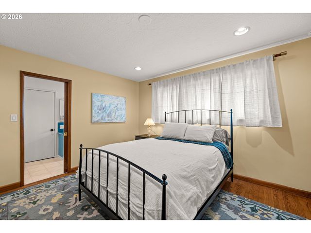 7929 Sw 4TH Ave, Portland, OR 97219