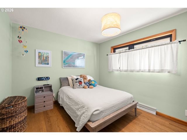 7929 Sw 4TH Ave, Portland, OR 97219