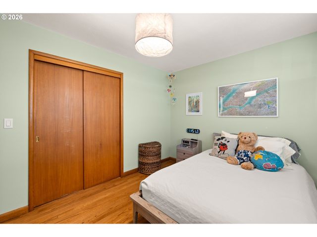 7929 Sw 4TH Ave, Portland, OR 97219