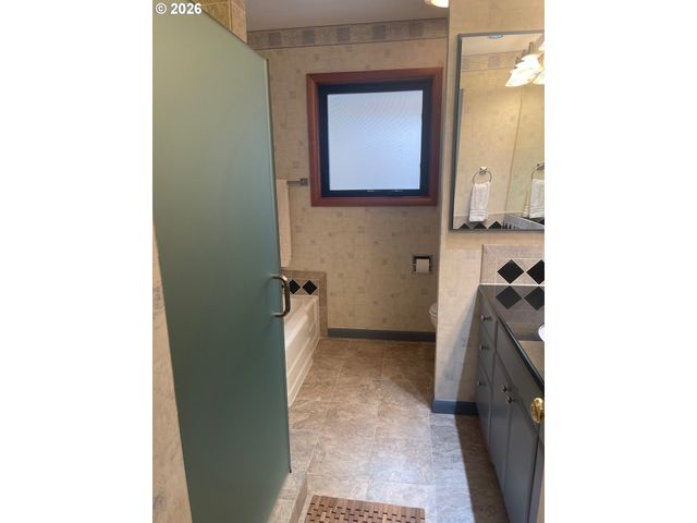 7929 Sw 4TH Ave, Portland, OR 97219