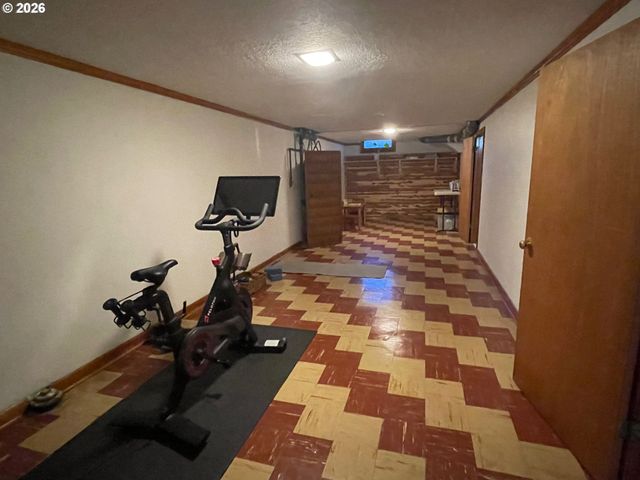 7929 Sw 4TH Ave, Portland, OR 97219