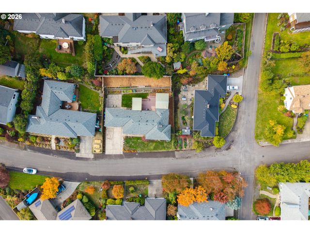 7929 Sw 4TH Ave, Portland, OR 97219