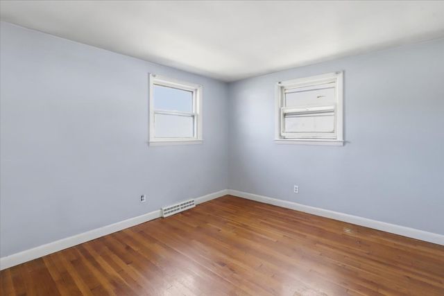 13 Horton St, Taunton, MA 02780