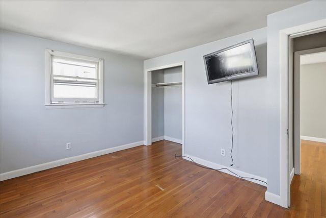 13 Horton St, Taunton, MA 02780