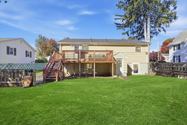 13 Horton St, Taunton, MA 02780