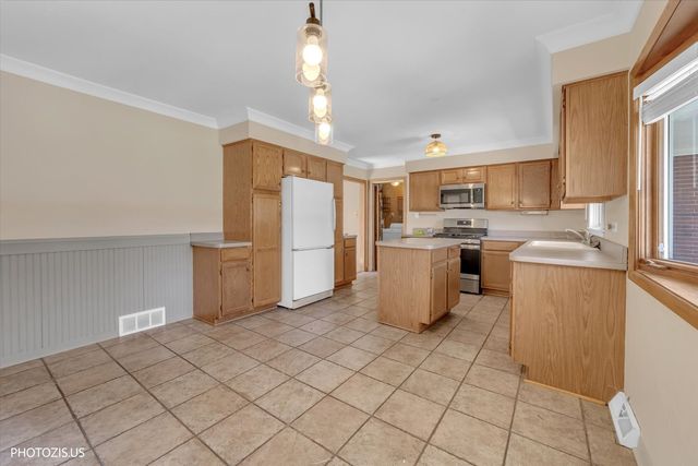 6200 W 128th Street, Palos Heights, IL 60463