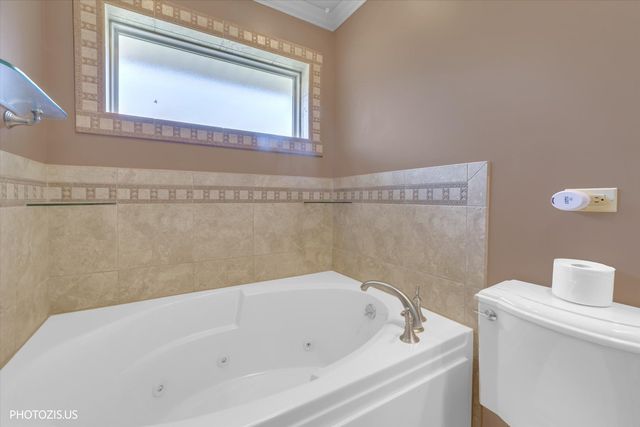 6200 W 128th Street, Palos Heights, IL 60463