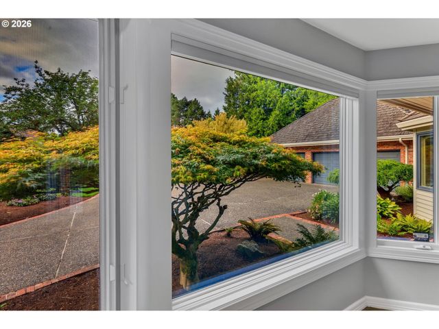 14240 Nw HARVEST Ln, Portland, OR 97229