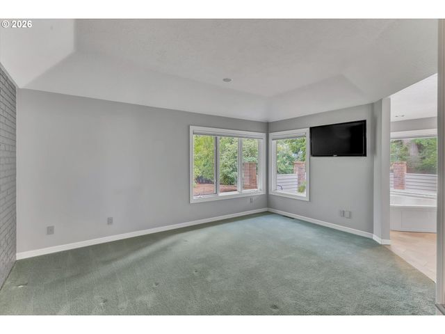 14240 Nw HARVEST Ln, Portland, OR 97229