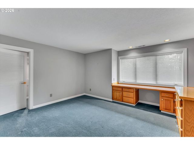 14240 Nw HARVEST Ln, Portland, OR 97229