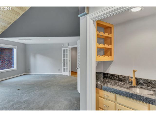 14240 Nw HARVEST Ln, Portland, OR 97229