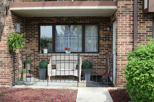10508 Ridge Cove Drive 18D, Chicago Ridge, IL 60415