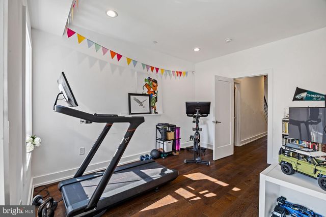 6707 CINNAMINSON CT, Philadelphia, PA 19128