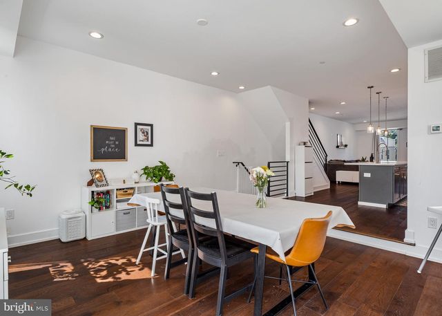 6707 CINNAMINSON CT, Philadelphia, PA 19128