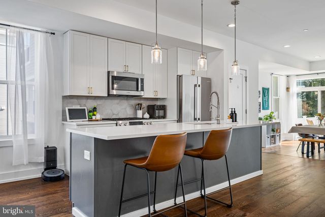 6707 CINNAMINSON CT, Philadelphia, PA 19128