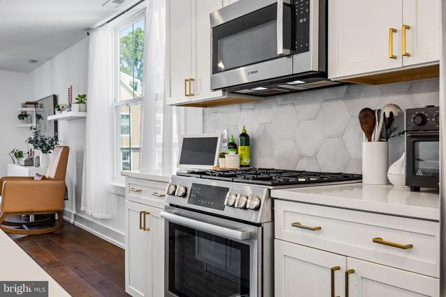 6707 CINNAMINSON CT, Philadelphia, PA 19128