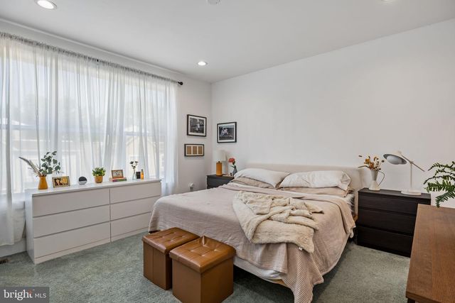 6707 CINNAMINSON CT, Philadelphia, PA 19128