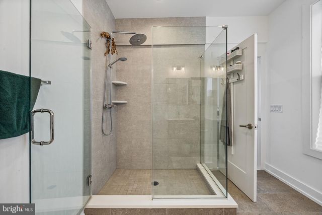 6707 CINNAMINSON CT, Philadelphia, PA 19128