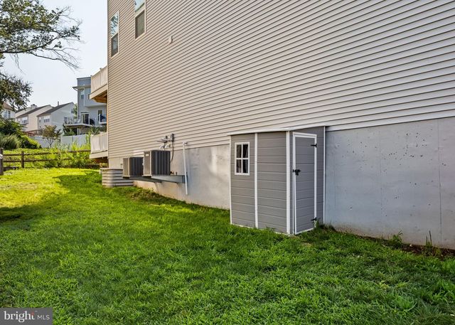 6707 CINNAMINSON CT, Philadelphia, PA 19128