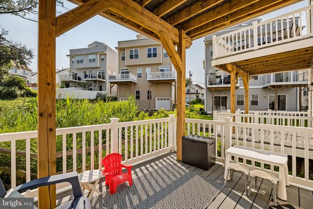 6707 CINNAMINSON CT, Philadelphia, PA 19128