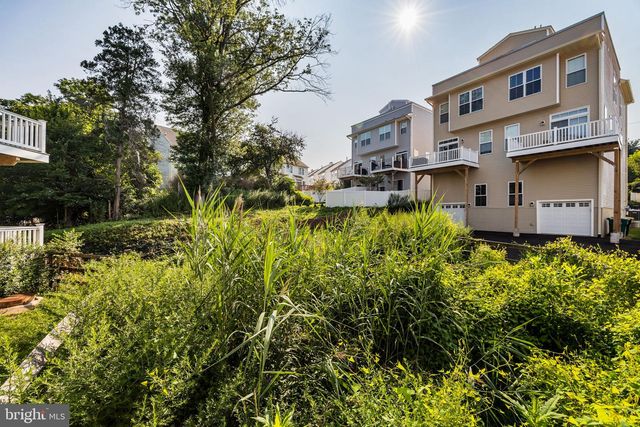 6707 CINNAMINSON CT, Philadelphia, PA 19128