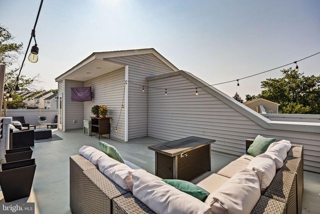 6707 CINNAMINSON CT, Philadelphia, PA 19128