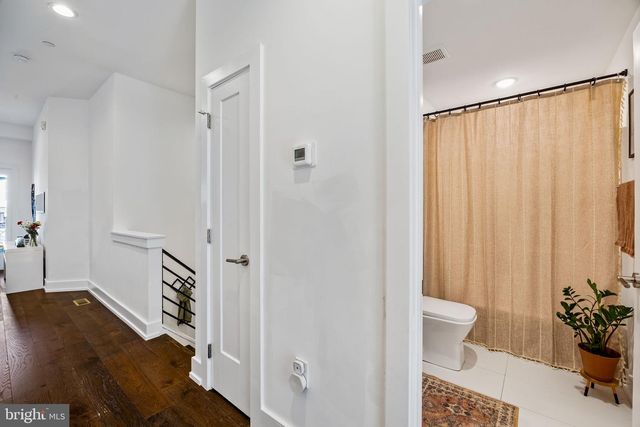 6707 CINNAMINSON CT, Philadelphia, PA 19128