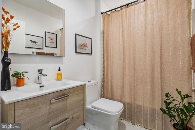 6707 CINNAMINSON CT, Philadelphia, PA 19128