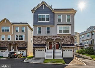 6707 CINNAMINSON CT, Philadelphia, PA 19128