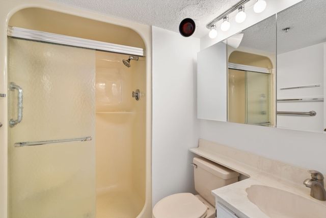 250 Hammond Pond Parkway 1208N, Newton, MA 02467