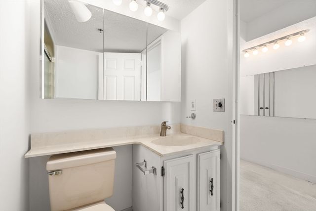 250 Hammond Pond Parkway 1208N, Newton, MA 02467