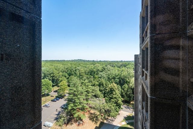 250 Hammond Pond Parkway 1208N, Newton, MA 02467
