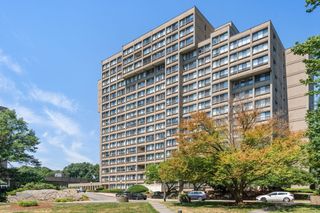 250 Hammond Pond Parkway 1208N, Newton, MA 02467