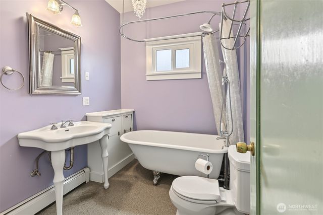 1010 Rucker Avenue, Everett, WA 98201