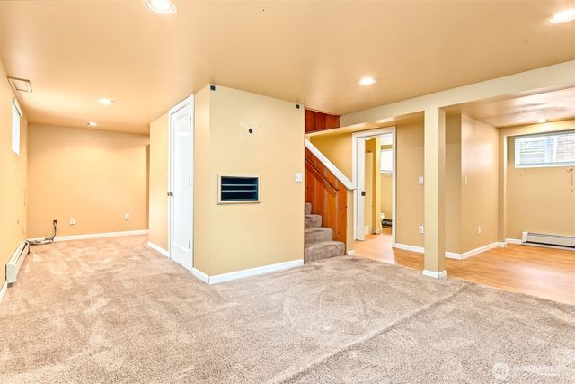 1010 Rucker Avenue, Everett, WA 98201