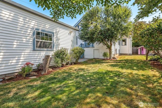 1010 Rucker Avenue, Everett, WA 98201