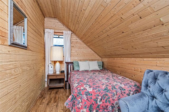 7261 Forest Hills Drive, Montgomery, TX 77316