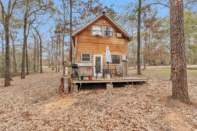 7261 Forest Hills Drive, Montgomery, TX 77316