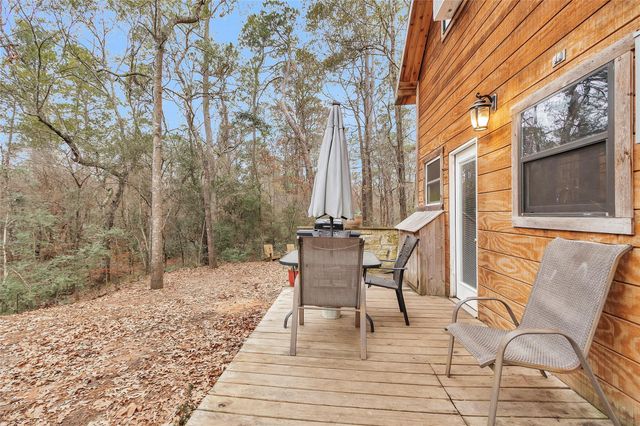 7261 Forest Hills Drive, Montgomery, TX 77316