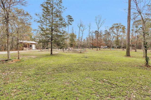 7261 Forest Hills Drive, Montgomery, TX 77316