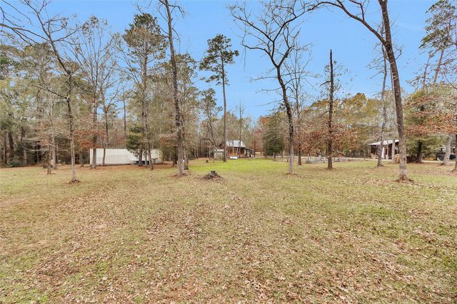 7261 Forest Hills Drive, Montgomery, TX 77316