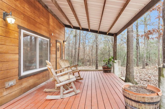 7261 Forest Hills Drive, Montgomery, TX 77316