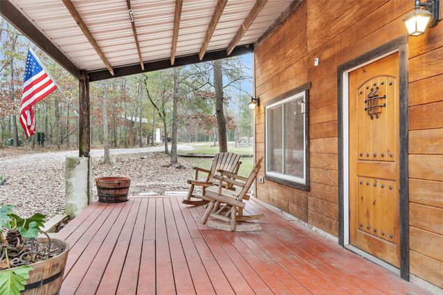 7261 Forest Hills Drive, Montgomery, TX 77316