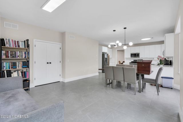 30 Independence Court, Lakewood, NJ 08701
