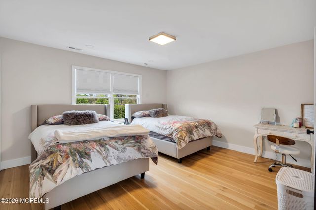 30 Independence Court, Lakewood, NJ 08701